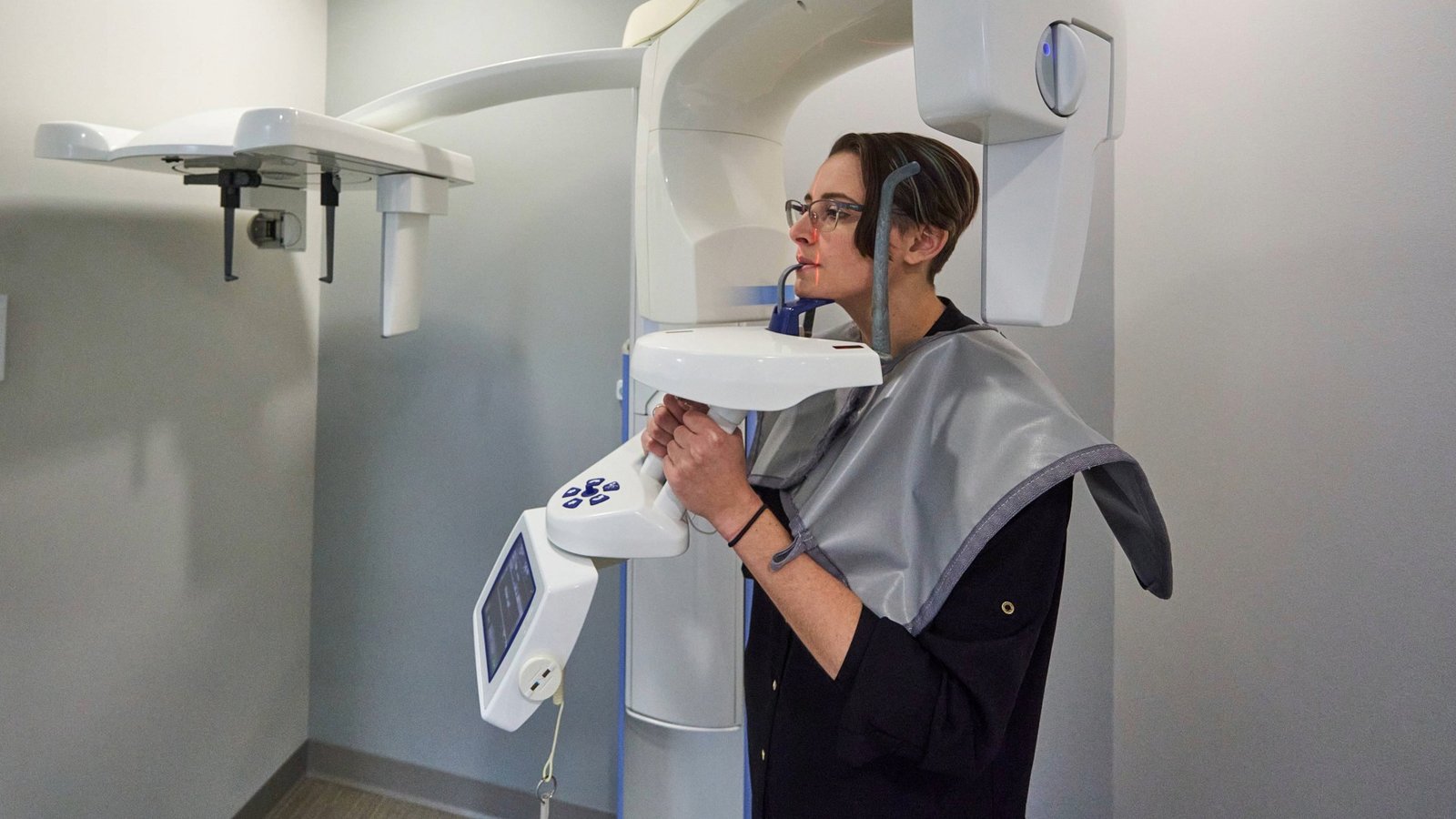 are lead aprons required for dental x rays 1
