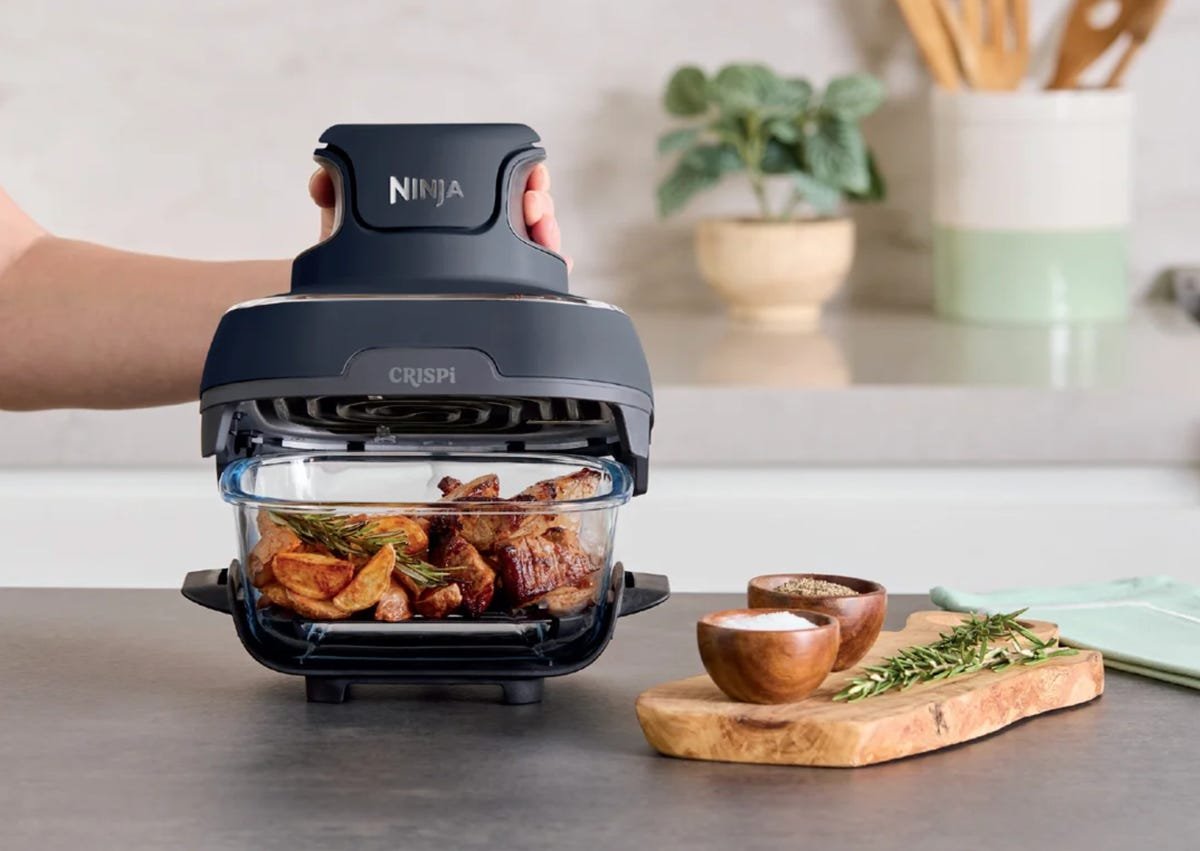 can you put glassware in an air fryer