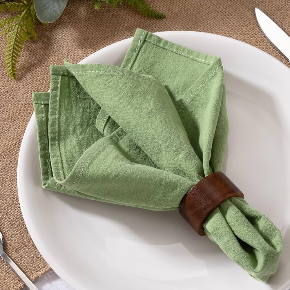 folding cloth napkins for napkin rings