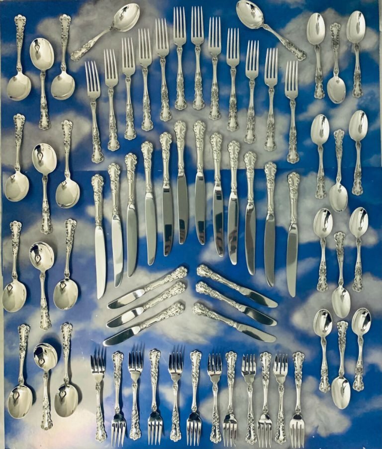 How Much is a Sterling Silver Flatware Set Worth: Ultimate Value Guide 3 how much is a sterling silver flatware set worth