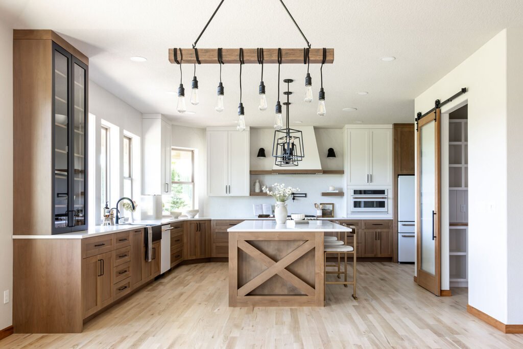 how much weight can kitchen wall cabinets hold