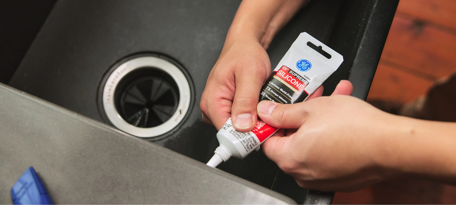 how to caulk kitchen counter to wall
