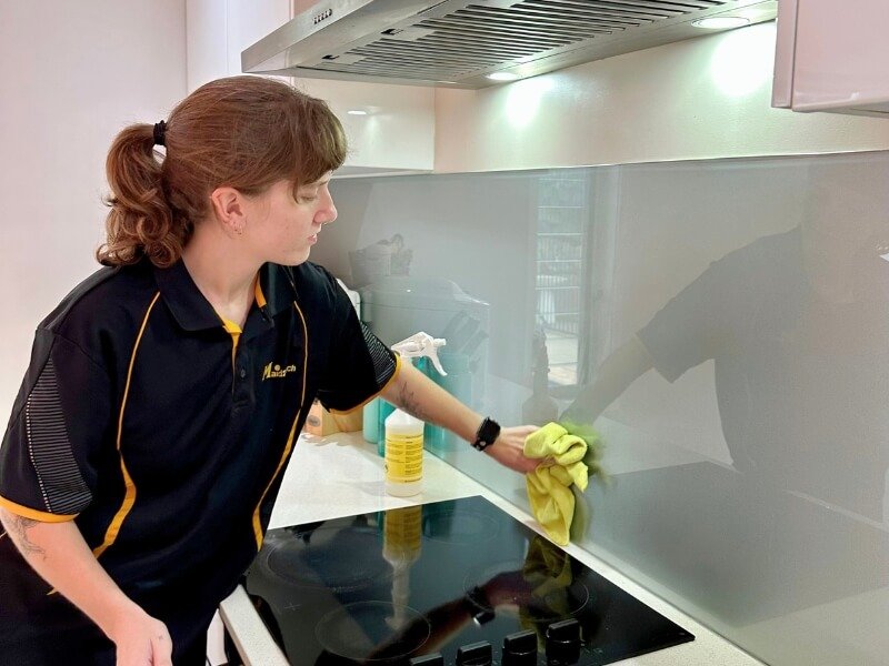 how to clean kitchen wall stains