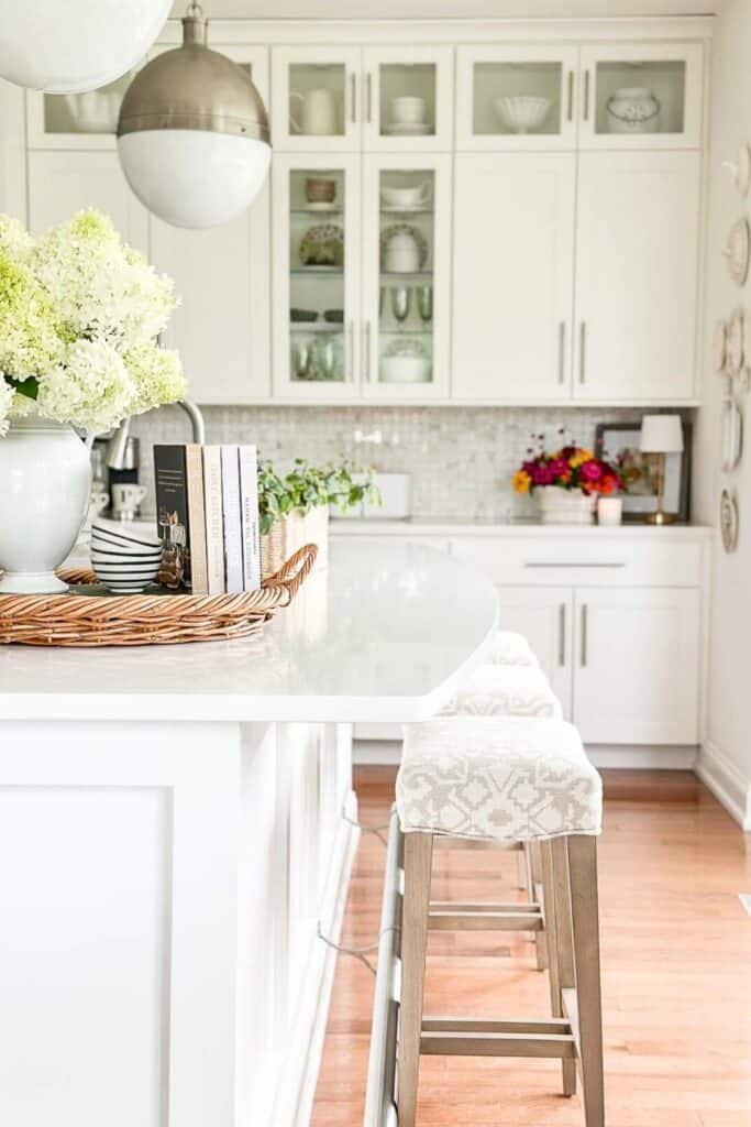 How to Decorate Your Kitchen Counters: Stunning Ideas That Inspire 17 how to decorate your kitchen counters