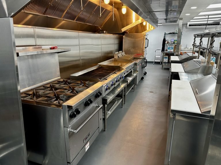 How to Design a Commercial Kitchen: Expert Tips for Success 15 how to design a commercial kitchen