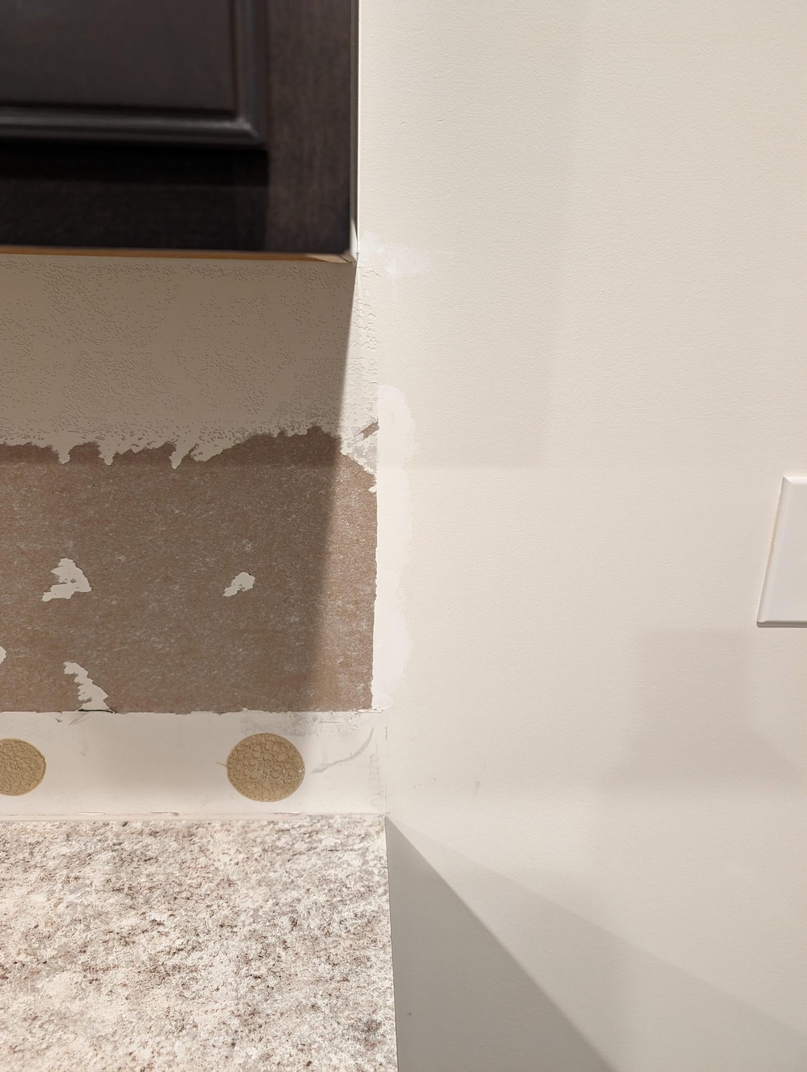 how to fix gap between kitchen counter and wall scaled