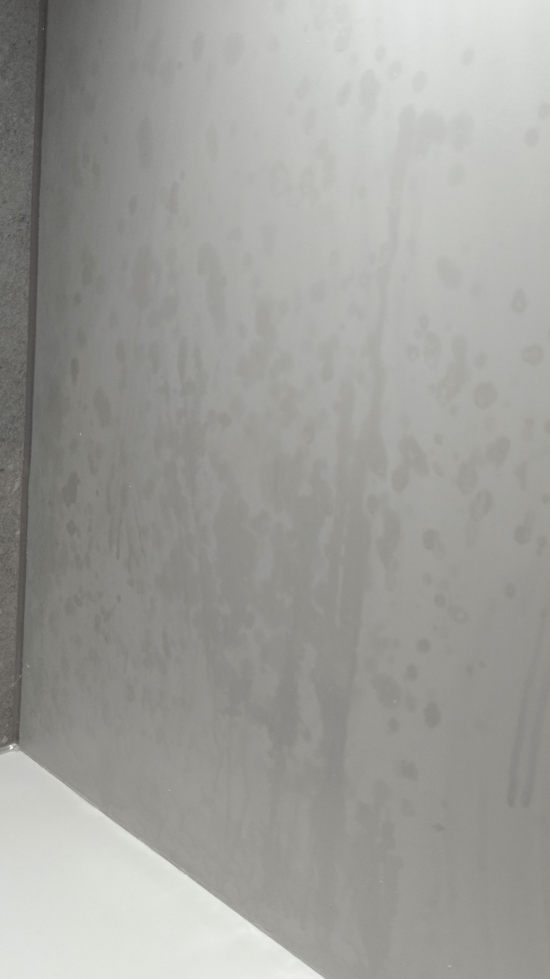 how to get rid of oil stains on kitchen walls