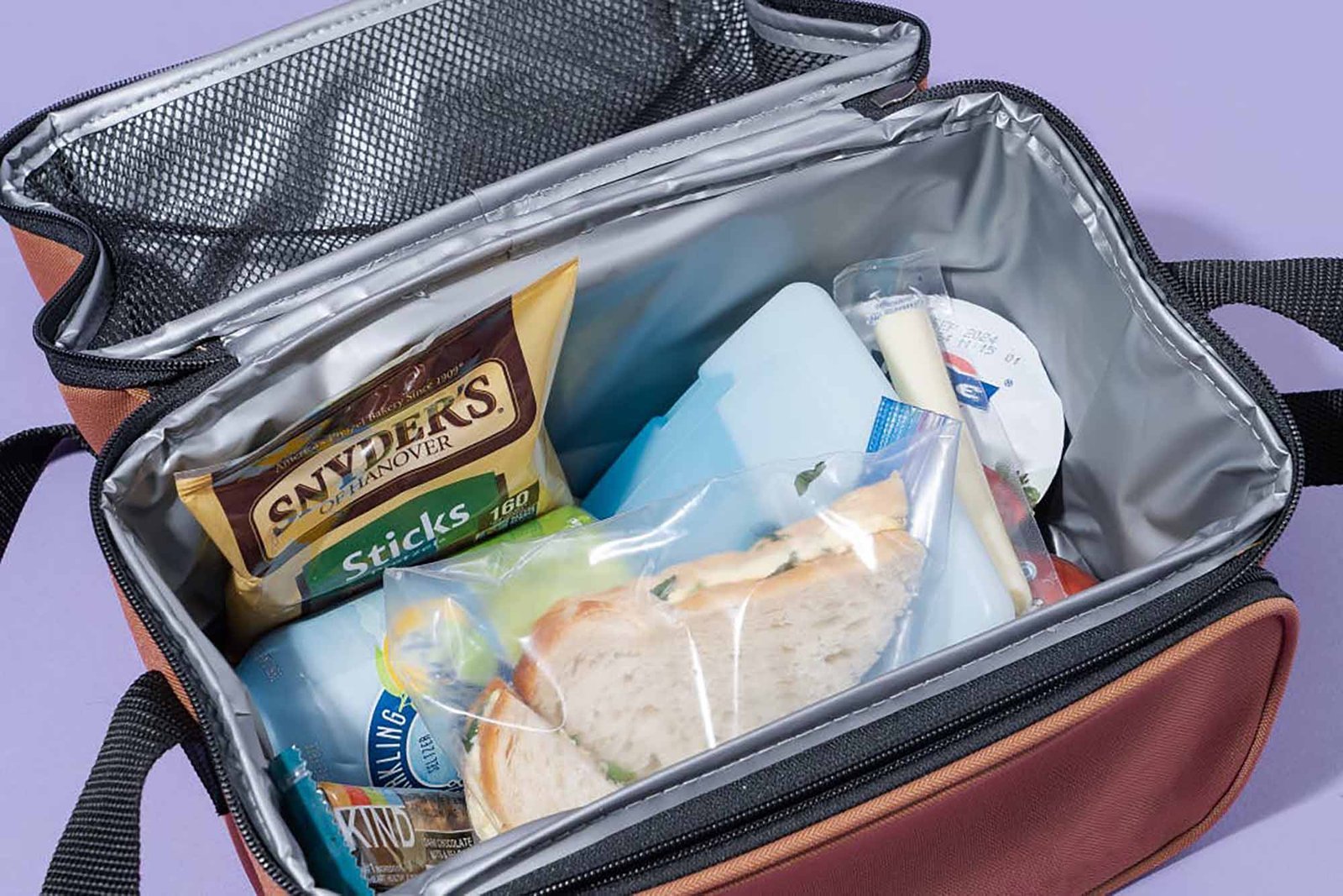 how to keep a lunch box cold