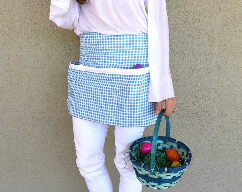 how to make an egg gathering apron
