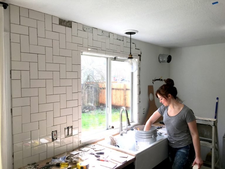 How to Put Kitchen Tile on Wall: Easy Steps for Stunning Results 7 how to put kitchen tile on wall