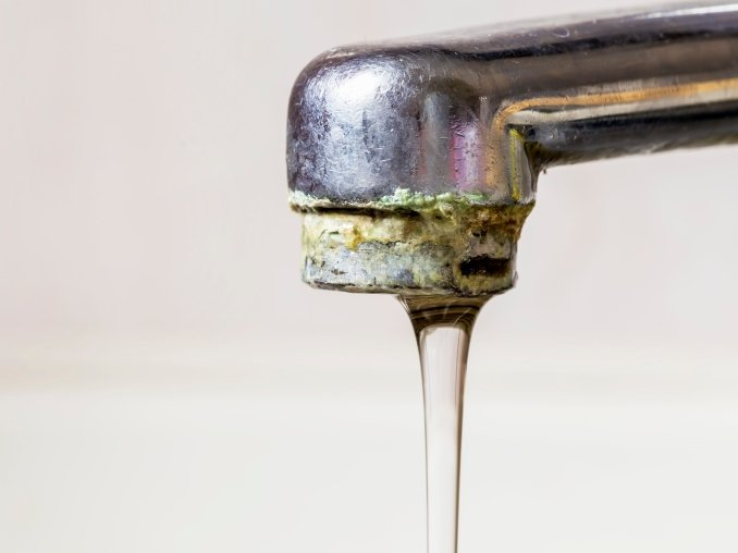 How to Remove Calcium Deposits from Glassware: Easy & Effective Tips 1 how to remove calcium deposits from glassware