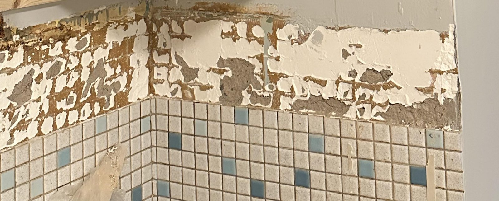 how to remove old tiles from kitchen wall scaled