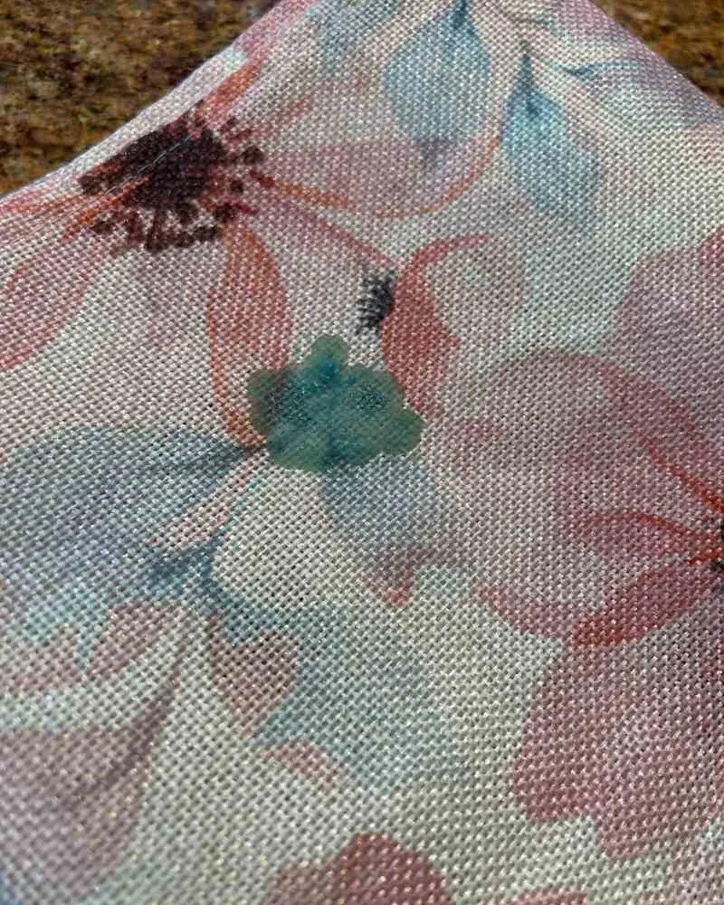 how to remove wax from table linens