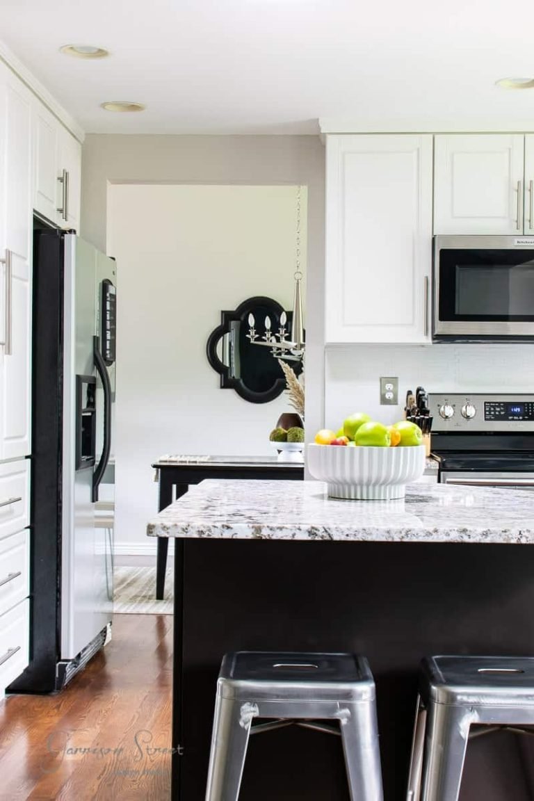 How to Repaint Kitchen Walls: Easy Steps for a Stunning Makeover 1 how to repaint kitchen walls