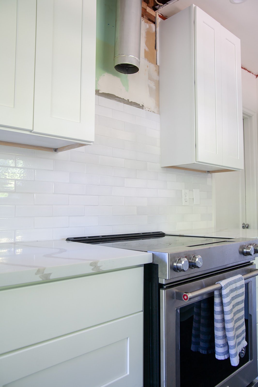how to start tiling a kitchen wall