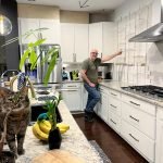 how to take down kitchen wall cabinets