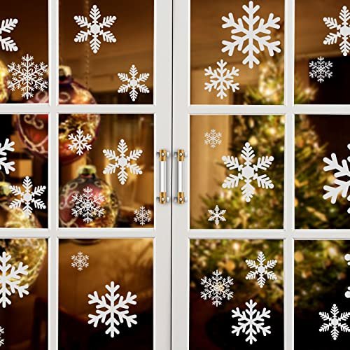 Kitchen Window Christmas Decor Ideas: Stunning Snowflake Clings & More 13 kitchen window christmas decor ideas