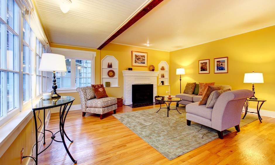 what color curtains go with yellow walls in kitchen