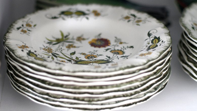 what to do with old dinnerware