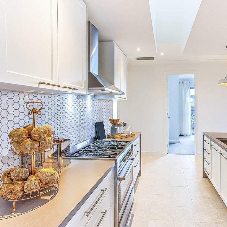 What to Put on Kitchen Walls Instead of Tiles: Stylish Alternatives 11 what to put on kitchen walls instead of tiles