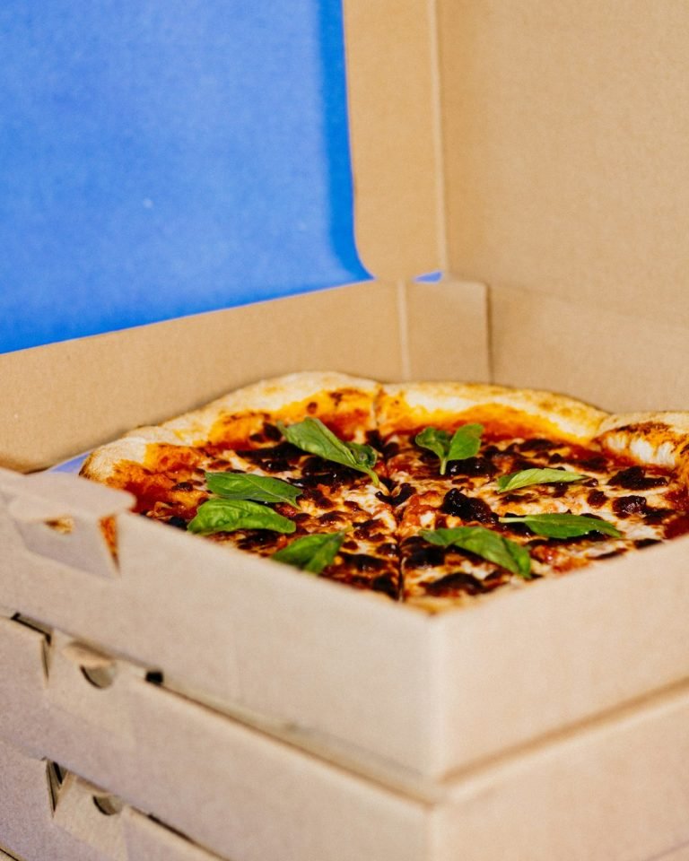 How to Keep Pizza Warm in Lunch Box: Expert Tips 19 How to Keep Pizza Warm in Lunch Box Expert Tips