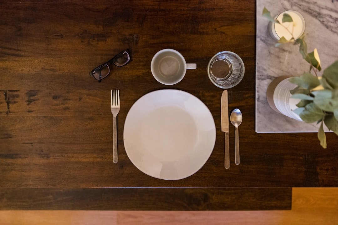 How to Set Flatware on Table Expert Tips for Perfect Dining Setup