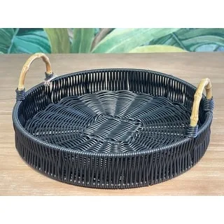 Outdoor Serving Tray: 7 Features You Need to Know 4 outdoor serving tray handle design close-up