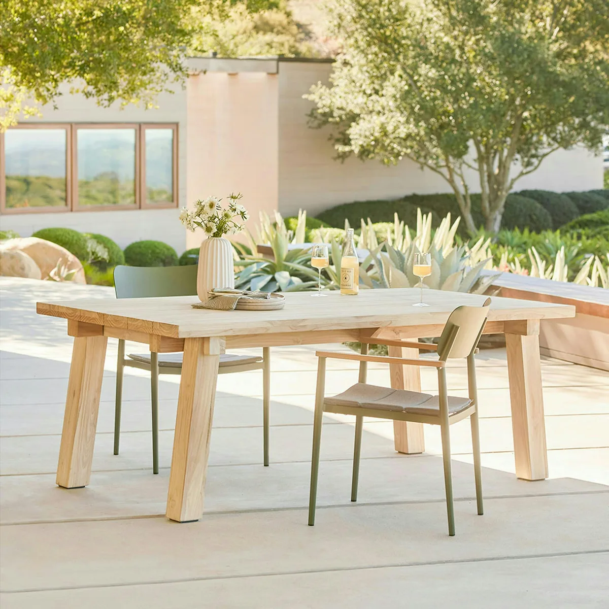 How to Maintain an Outdoor Dining Set (Easy Tips) 3 teak wood outdoor table surface grain close-up